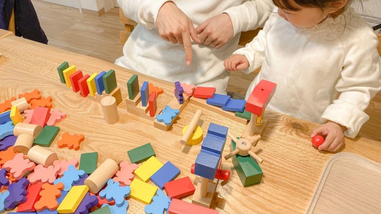 積み木の遊び方を紹介 どんな知育効果がある 積み木の遊び方を紹介 どんな知育効果がある